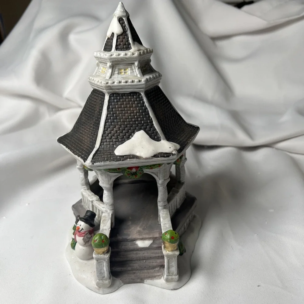 Sold‎
